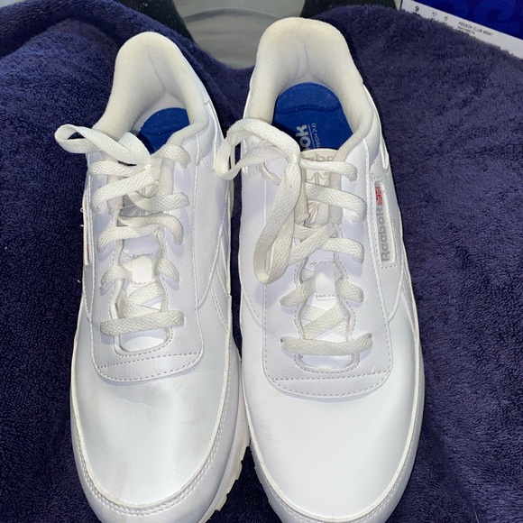 White Reebok Classic - Picture 2 of 2